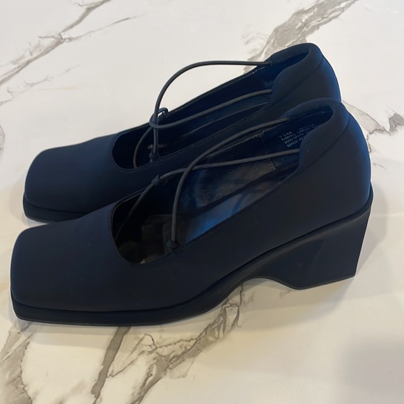 Kenneth Cole Reaction, Square, Navy Blue, Mary Janes, Wedge, Size 7 1/2 - Picture 2 of 12